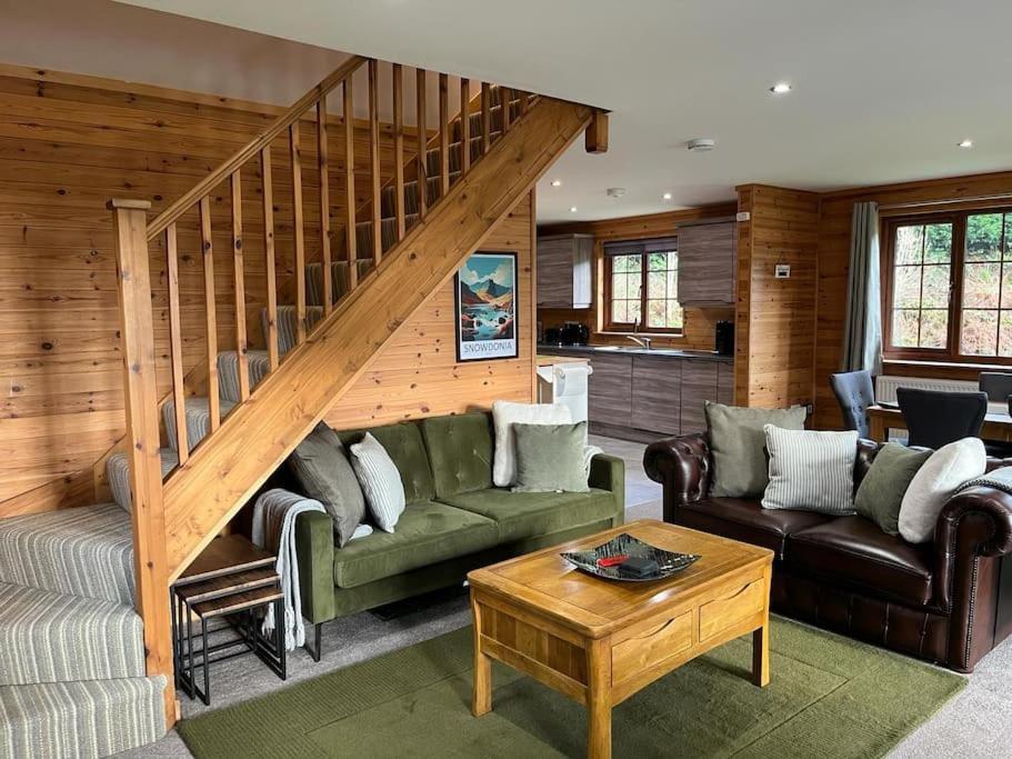 Artro Lodge Luxury 3 Bedroom, 3 Bathroom & Hot Tub Llanbedr  Εξωτερικό φωτογραφία